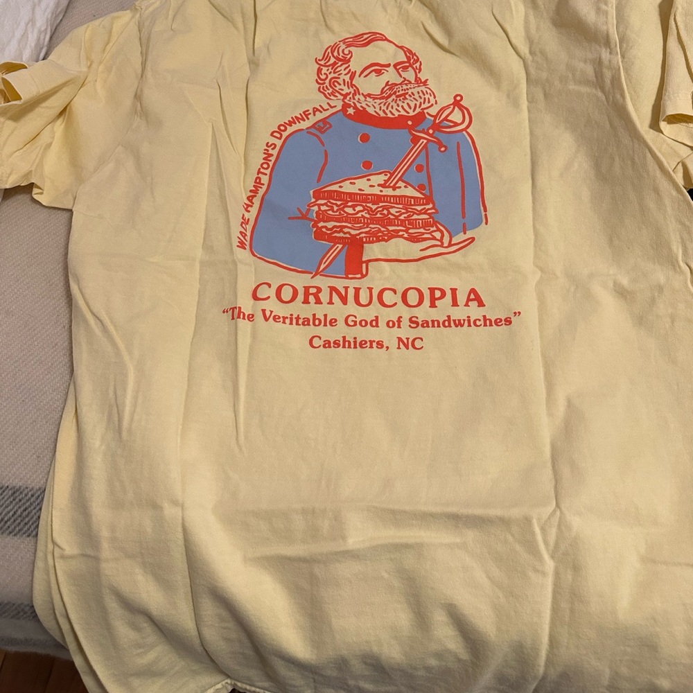 Cashiers restaurant t
